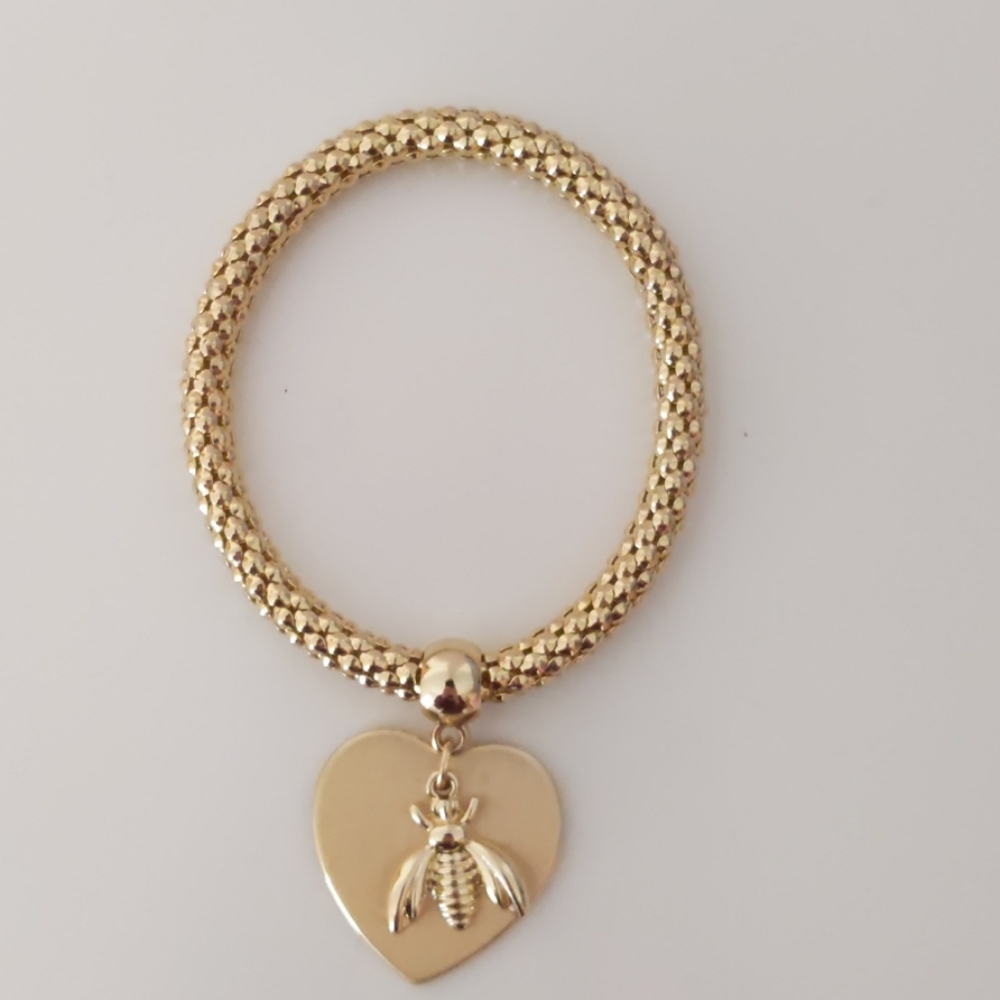 You can do it bee bracelet